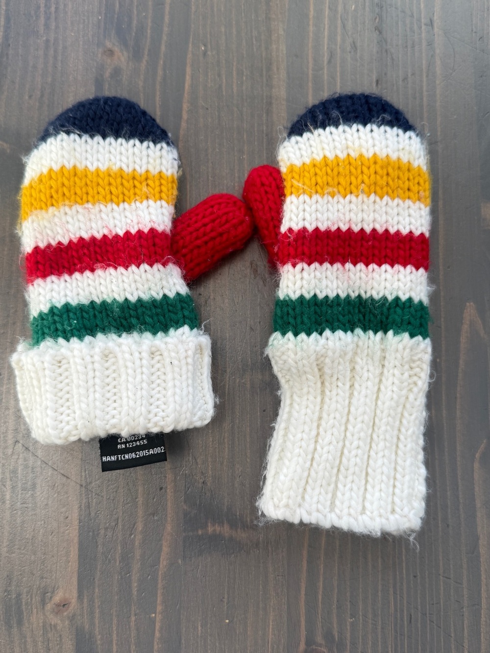 Hudson’s Bay knit baby mittens